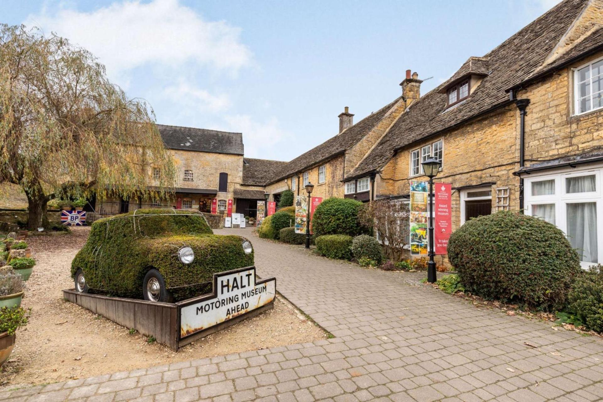 Manor Close Cottage Bourton-on-the-Water Exterior photo